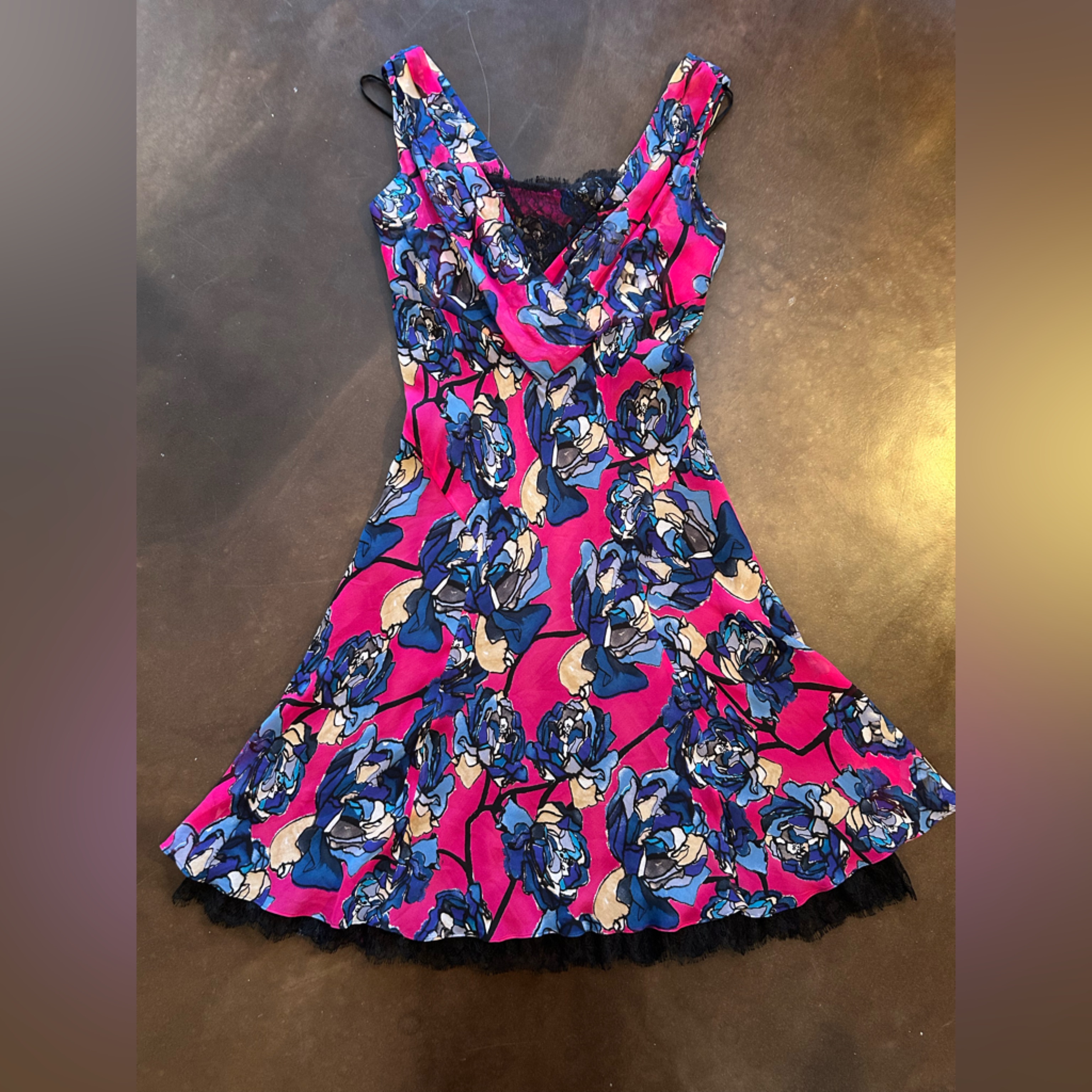 Diane Von Furstenberg- 100% Silk, Suffolk Dress, Floral With Lace Trim, Size 12